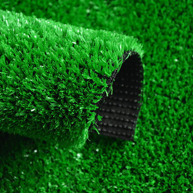 Ekonomická komerčná umelá tráva 5 mm