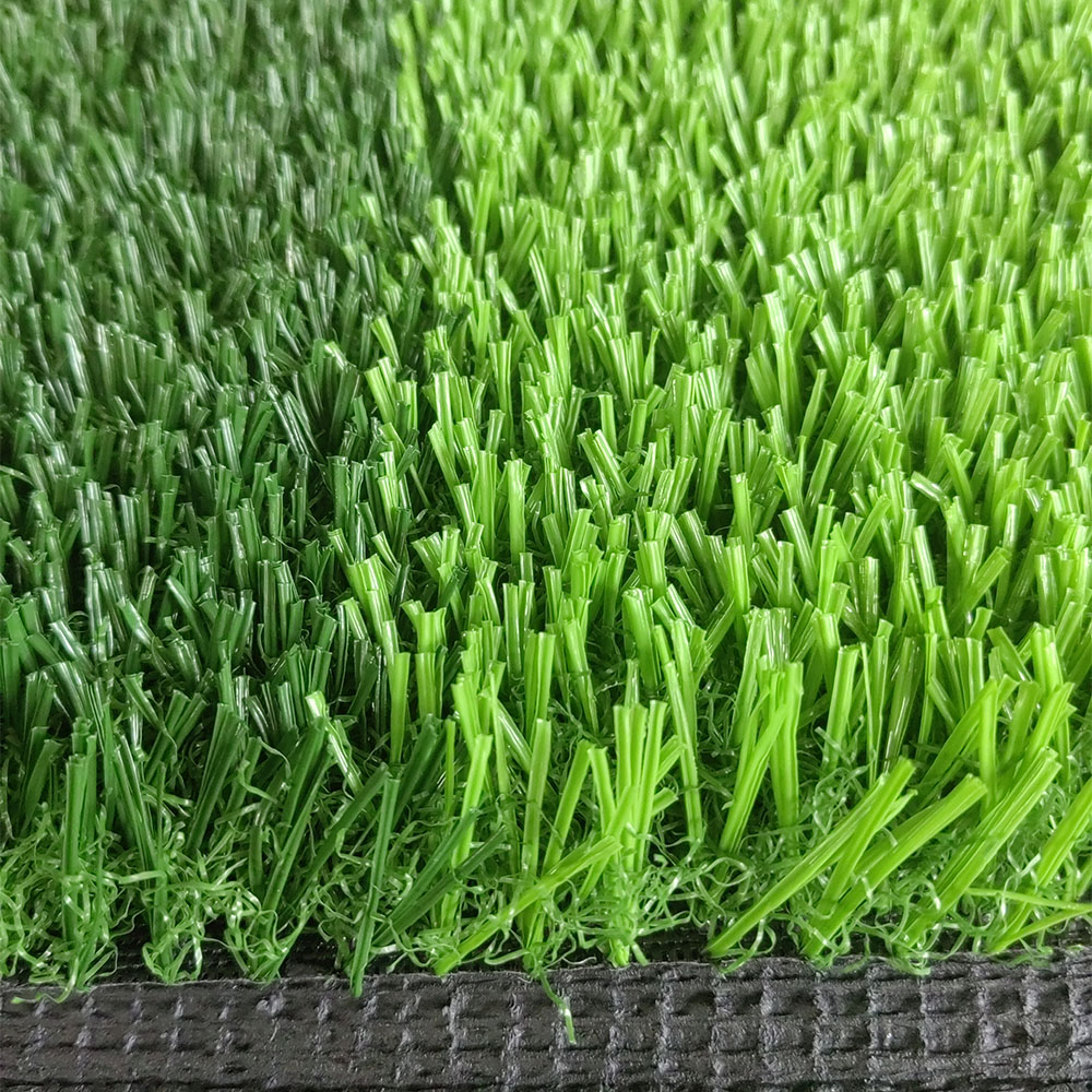 ເດີ່ນເຕະບານ