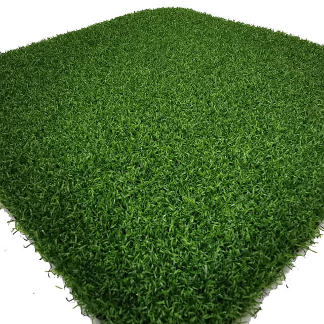 hjemme indend&oslash;rs putting green