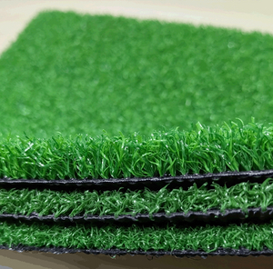 Turf Hijau Peletakan Tiruan Luaran